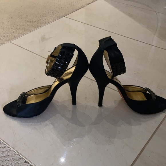 BCBG black strapped black stud heels - Picture 2 of 5